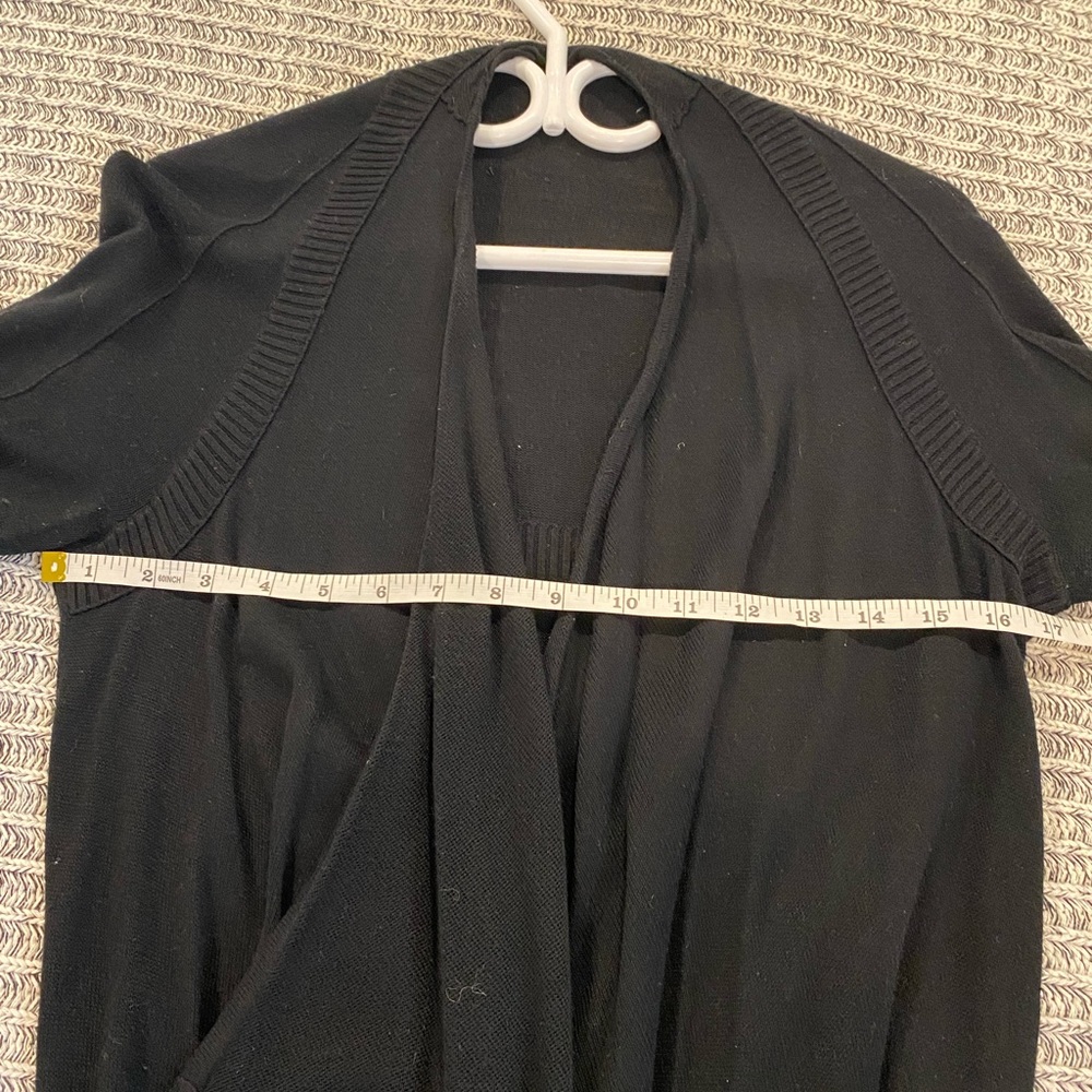 Lululemon Universal Wrap - Picture 6 of 6